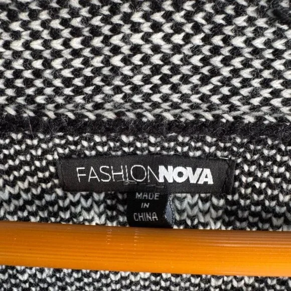 Fashion nova medium Trendy Black and White Lettered Cardigan - Picture 10 of 13